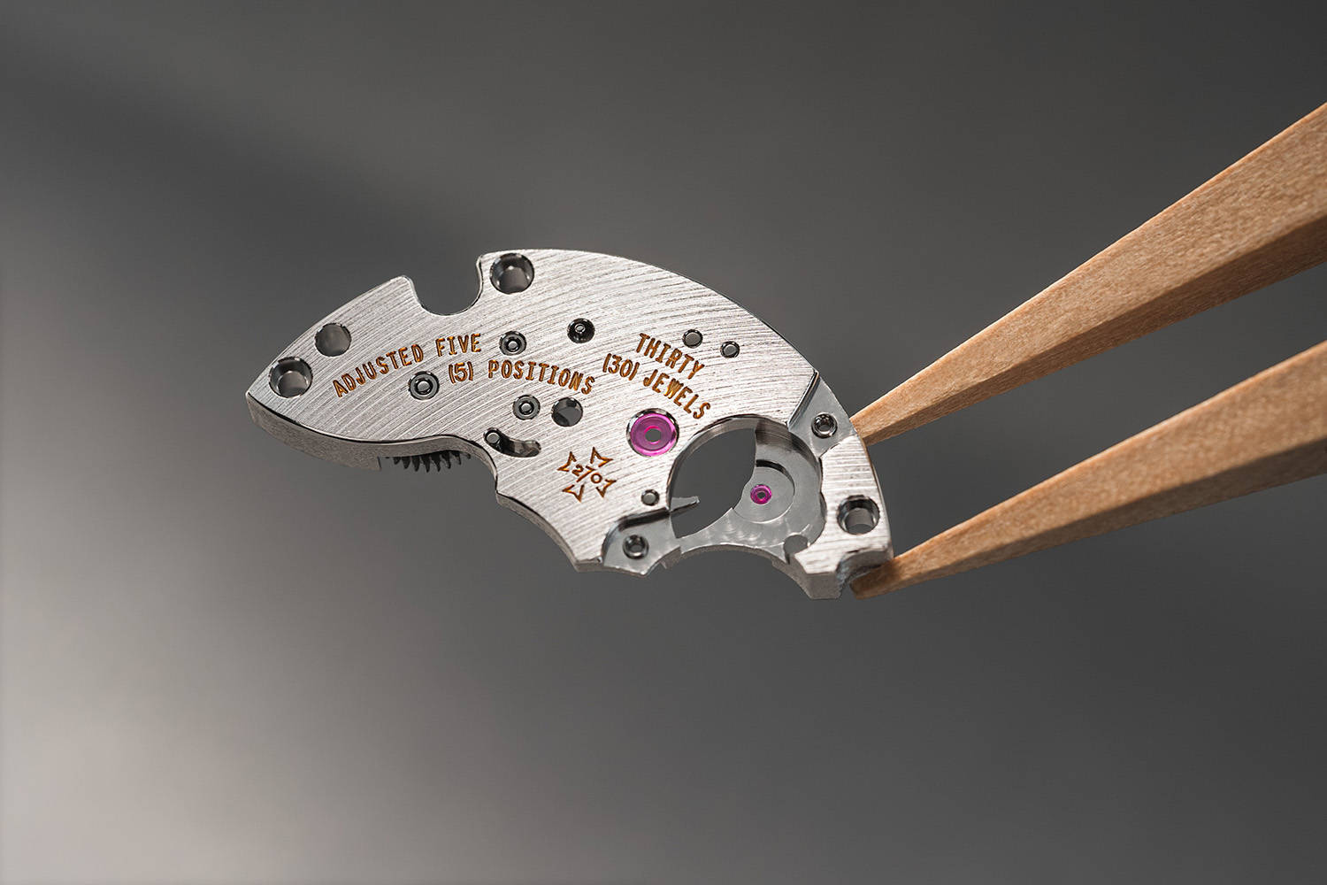 载深情厚谊的“周年”之作2025日内瓦表展 承(图25)